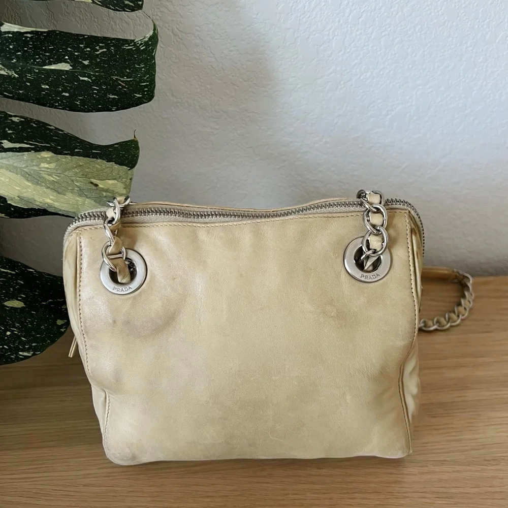 Vintage Prada Chain Shoulder Bag Leather Beige Authentic - Picture 3 of 16